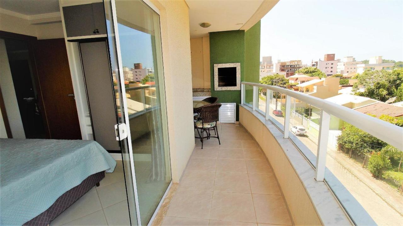 1024 - Apartamento em Bombinhas para locação de temporada - Praia de Bombas Exterior foto